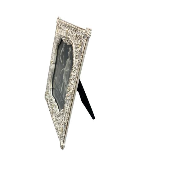 Hudson Hill 4X4 Picture Frame Metal White Gold Enamel Finish Pearls Square Photo - Picture 5 of 8